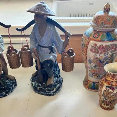 EAT069 - Two Chinese Mudmen And Porcelain Vases