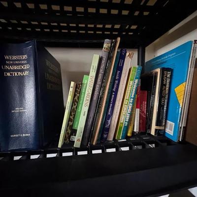 EAT183 Mystery Lot Of Books & Dictionaries