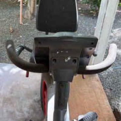 EAT008 Momentum Series Stationary Bike 