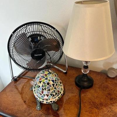 EAT138 - Small Lamps And Fan