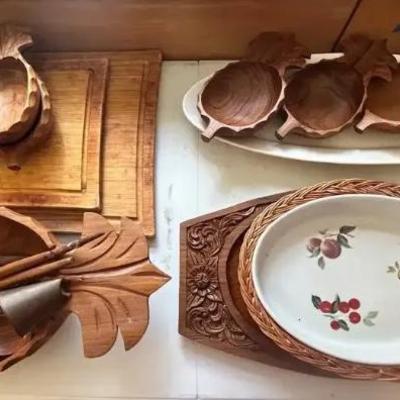 EAT119 - Tropical Wood And Porcelain Serving Dishes