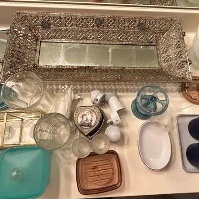 EAT204 - Bathroom Essentials