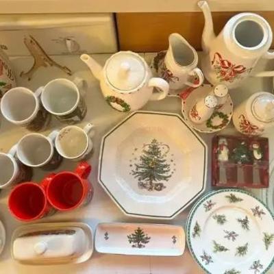 EAT052 - Ceramic Ware Perfect For Holiday Entertaining 