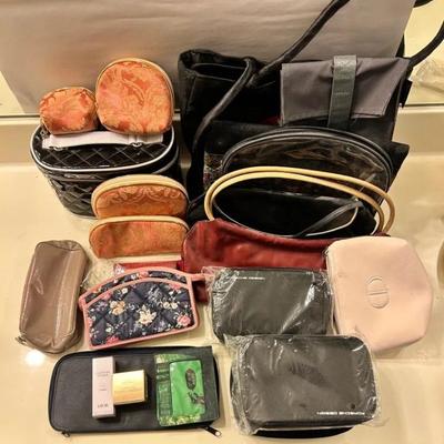 EAT235 - Women’s Bags And Purses