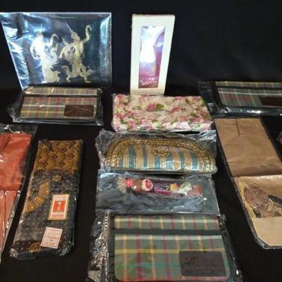 EAT248 - Thai Gifts and Accessories 