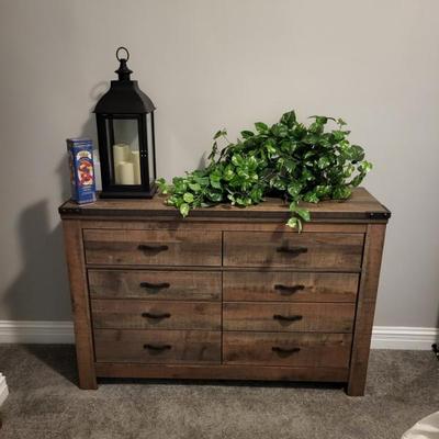 Sale Photo Thumbnail #62