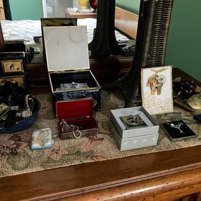 Sale Photo Thumbnail #5