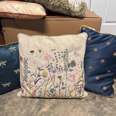 Sale Photo Thumbnail #663