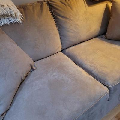 Sale Photo Thumbnail #140