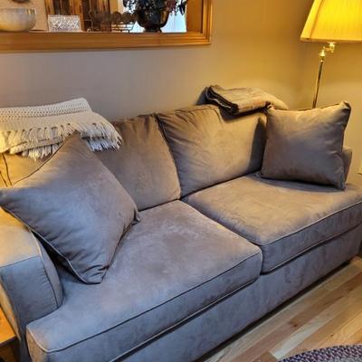 Sale Photo Thumbnail #139