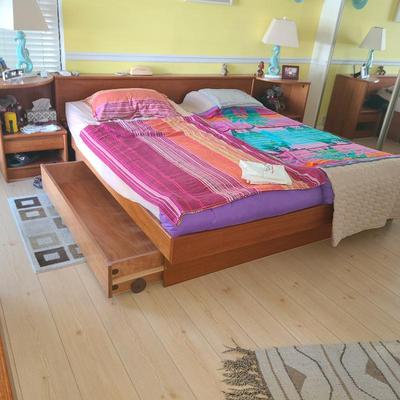 Sale Photo Thumbnail #24