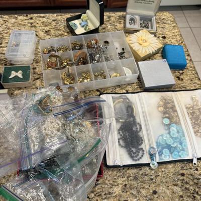 Sale Photo Thumbnail #111