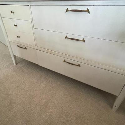 Sale Photo Thumbnail #356