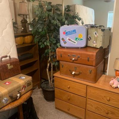 Sale Photo Thumbnail #28