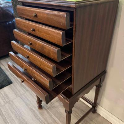 Sale Photo Thumbnail #93