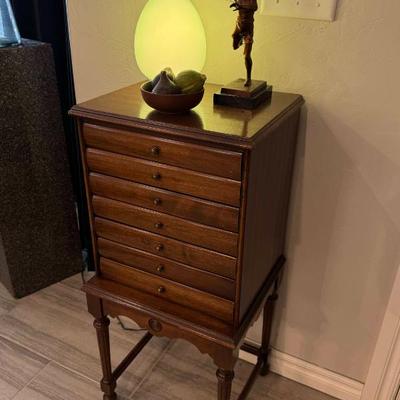 Sale Photo Thumbnail #92