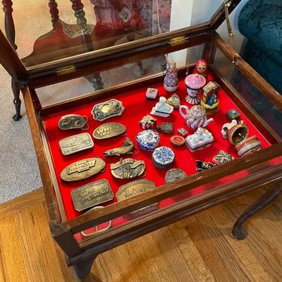 Sale Photo Thumbnail #6: DISPLAY BOXES BELT BUCKLES