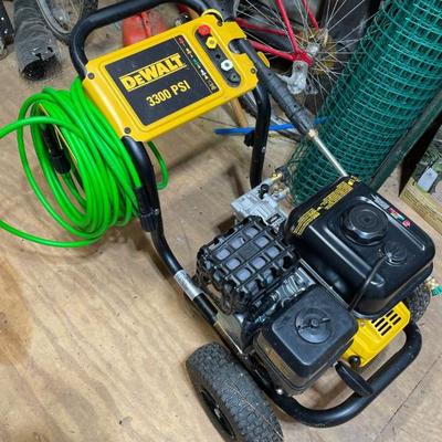 Sale Photo Thumbnail #3: Dewalt 4300 PSI