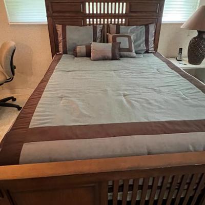 Sale Photo Thumbnail #105