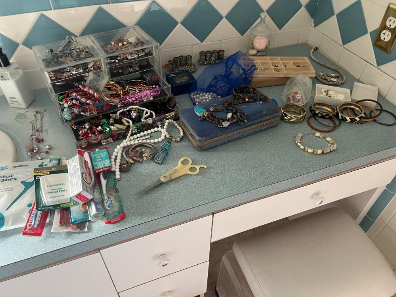 Sale Photo Thumbnail #116