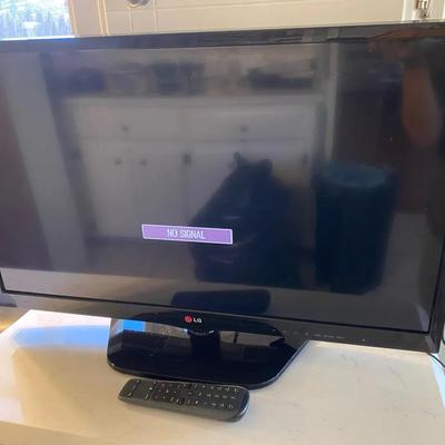 28” LG TV