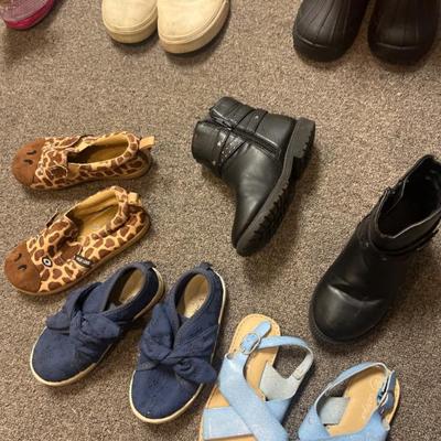 Sale Photo Thumbnail #414