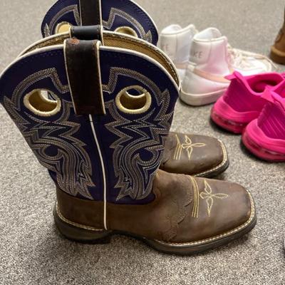 Sale Photo Thumbnail #498