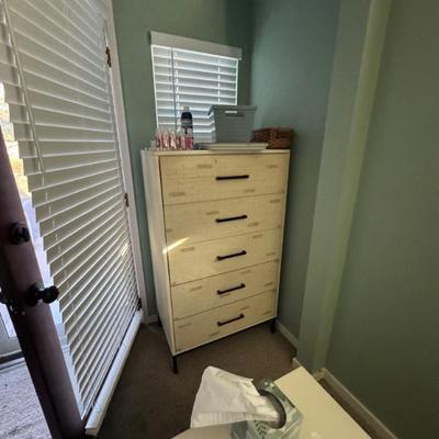 Sale Photo Thumbnail #77