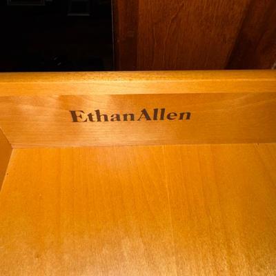 Sale Photo Thumbnail #36