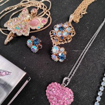 Sale Photo Thumbnail #180