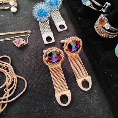 Sale Photo Thumbnail #172