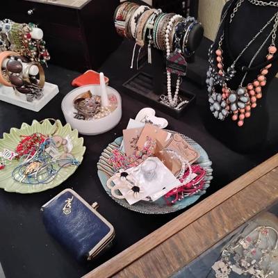 Sale Photo Thumbnail #179