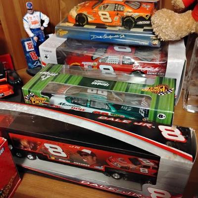 Sale Photo Thumbnail #144