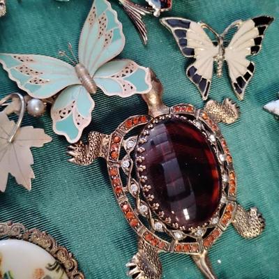 Sale Photo Thumbnail #256