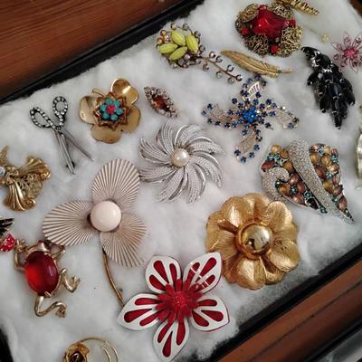 Sale Photo Thumbnail #162