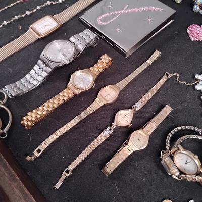 Sale Photo Thumbnail #181