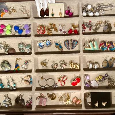 Sale Photo Thumbnail #46