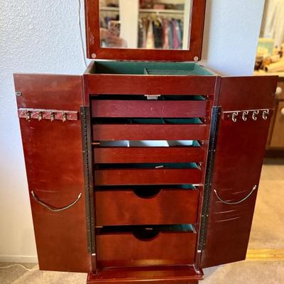 Sale Photo Thumbnail #207