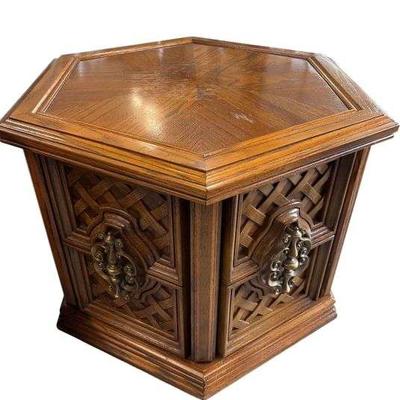 Sale Photo Thumbnail #17