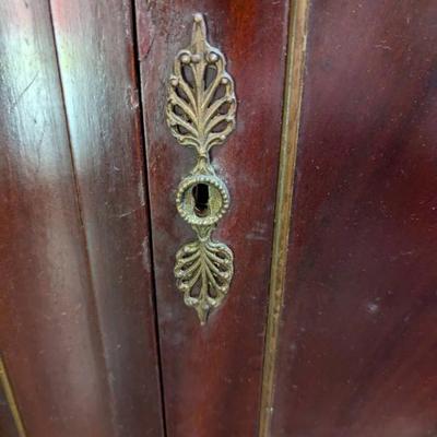 Sale Photo Thumbnail #541