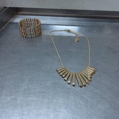 Sale Photo Thumbnail #285