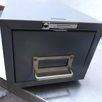 Sale Photo Thumbnail #300