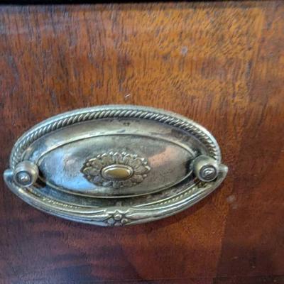 Sale Photo Thumbnail #536