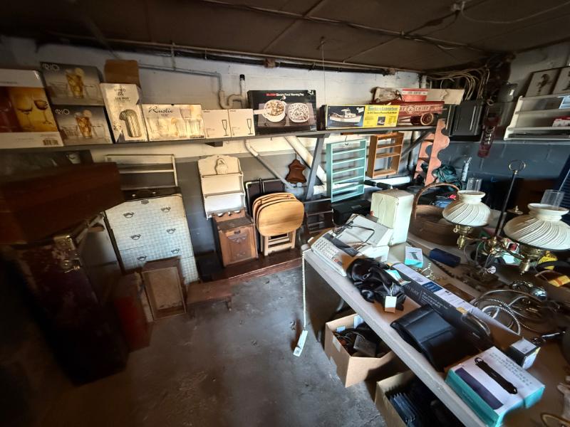 Sale Photo Thumbnail #54