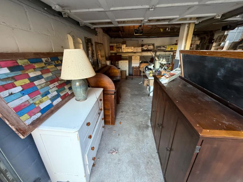 Sale Photo Thumbnail #50