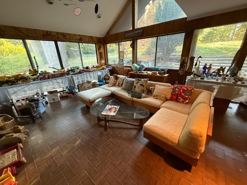 Sale Photo Thumbnail #27