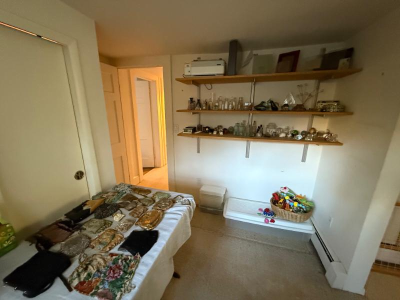 Sale Photo Thumbnail #37