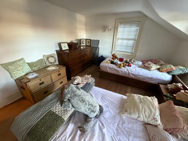 Sale Photo Thumbnail #35