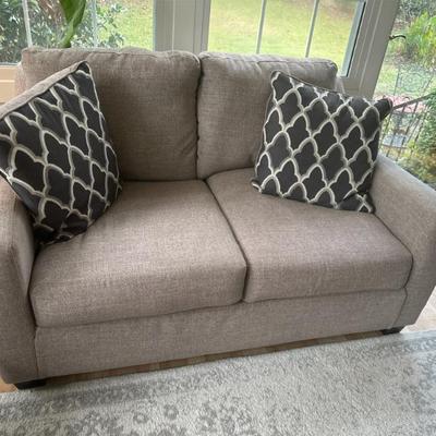 Sale Photo Thumbnail #2