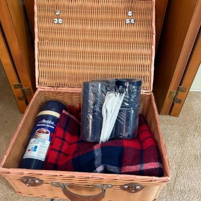 Sale Photo Thumbnail #17